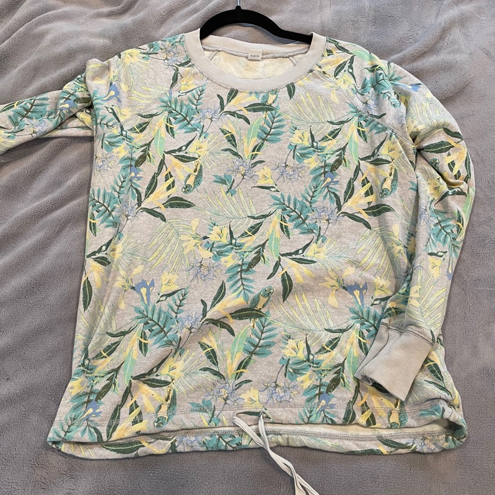 Old navy active sweatshirt